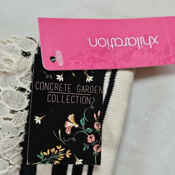 Xhilaration Ivory Lace Bomber Jacket XXL Junior Concrete Garden Collection - Picture 8 of 8